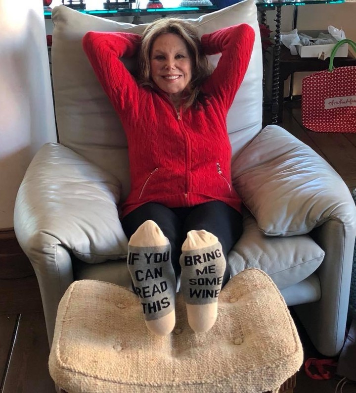 What Is Marlo Thomas Net Worth? Her Earning Sources 2024